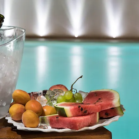 Πανσιόν Seven 4*